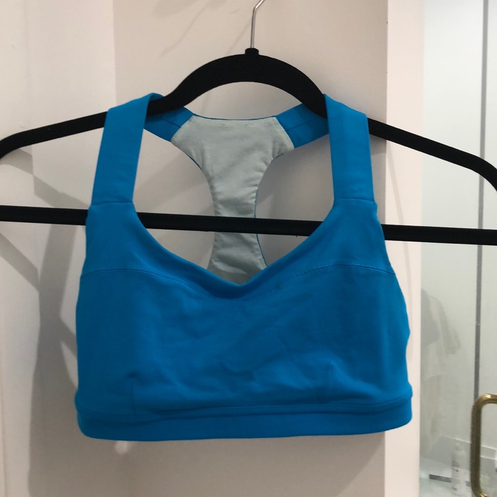 Great condition Lululemon sports bra